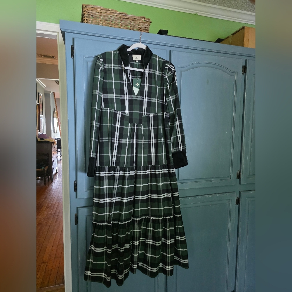 Tuckernuck Green and Black Plaid Long Sleeve Dress